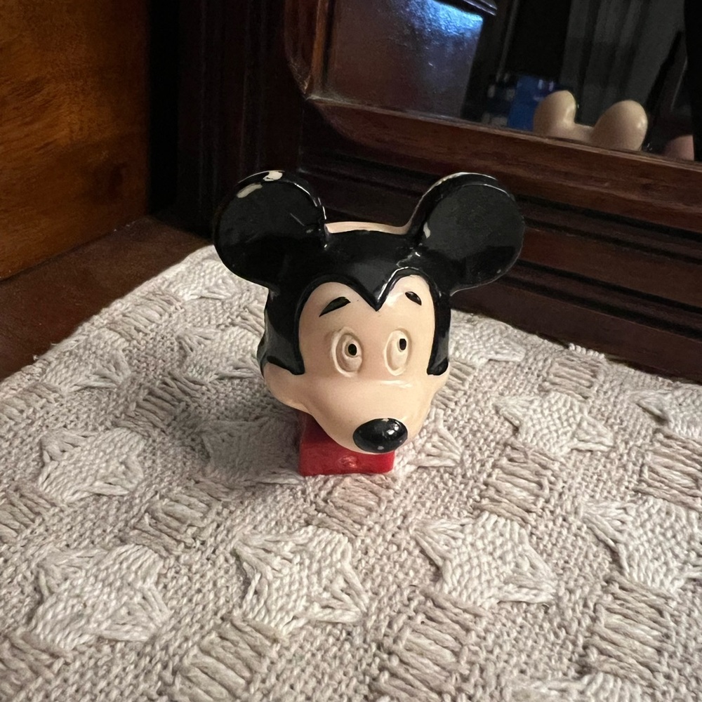 DISNEY *Vintage* 2 Prong Classic Mickey Mouse Night Light Red Black *UNTESTED*